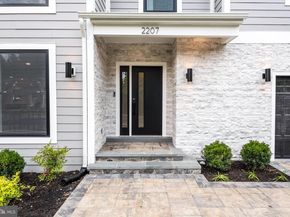 2207 Arden Street, Dunn Loring VA 22027