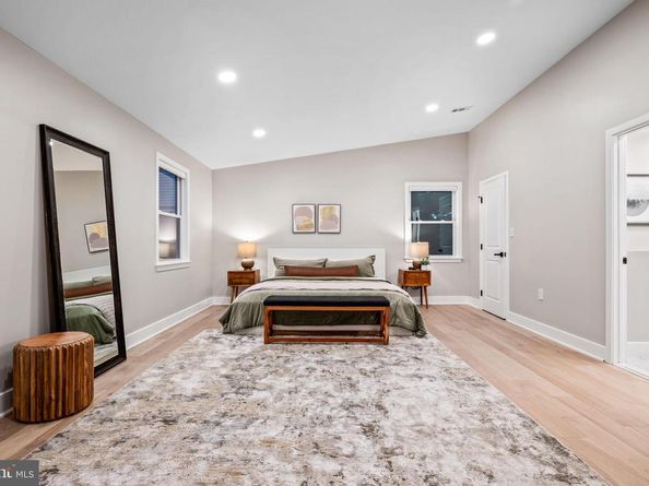 2207 Arden Street, Dunn Loring VA 22027