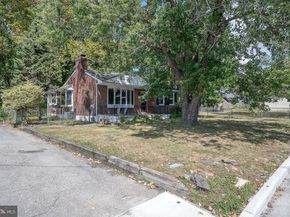 501 W Rively Avenue, Aldan PA 19018