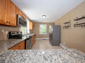 501 W Rively Avenue, Aldan PA 19018
