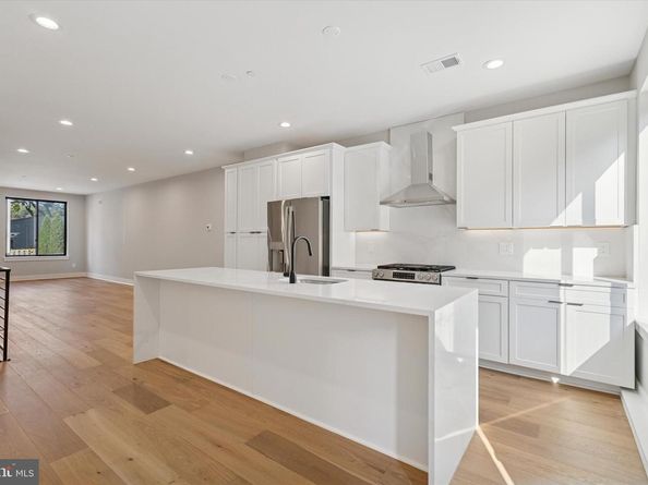 3833 Terrace Street, Philadelphia PA 19128