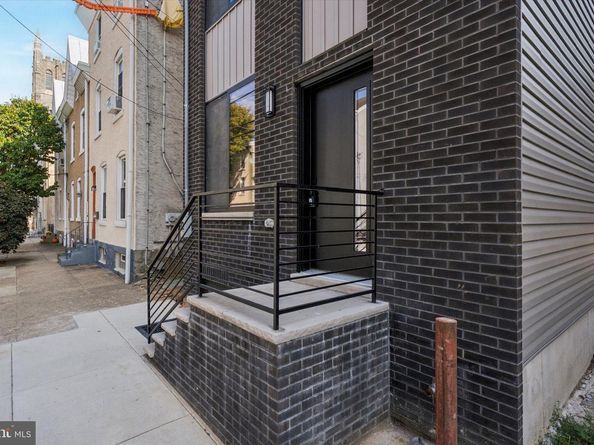 3833 Terrace Street, Philadelphia PA 19128