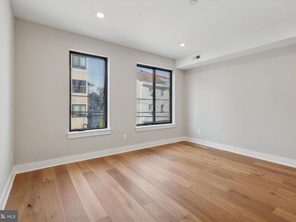 3833 Terrace Street, Philadelphia PA 19128