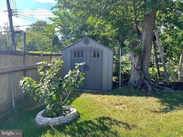 1516 Lindbergh Avenue, Abington PA 19001