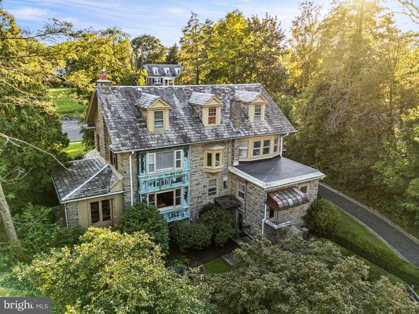 27 Latham Park, Elkins Park PA 19027