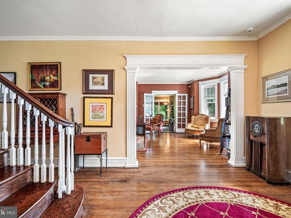 27 Latham Park, Elkins Park PA 19027