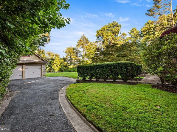 27 Latham Park, Elkins Park PA 19027