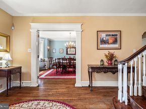 27 Latham Park, Elkins Park PA 19027