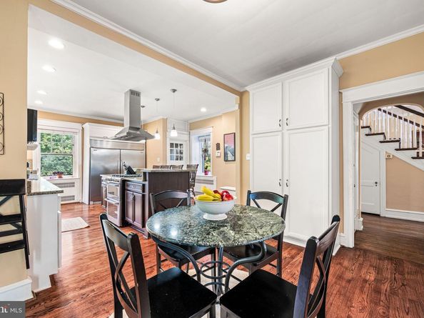 27 Latham Park, Elkins Park PA 19027