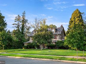 27 Latham Park, Elkins Park PA 19027