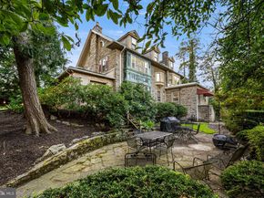 27 Latham Park, Elkins Park PA 19027
