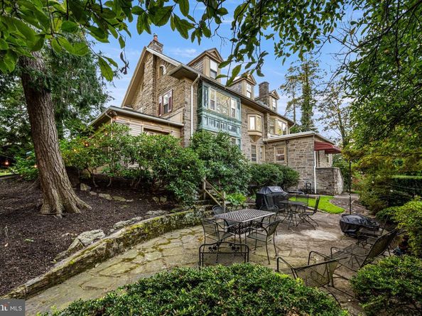 27 Latham Park, Elkins Park PA 19027