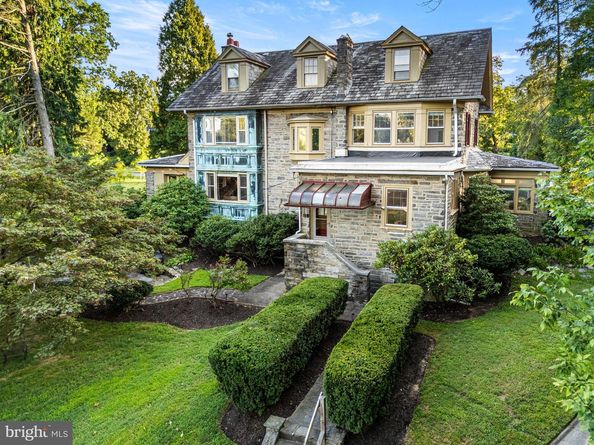 27 Latham Park, Elkins Park PA 19027