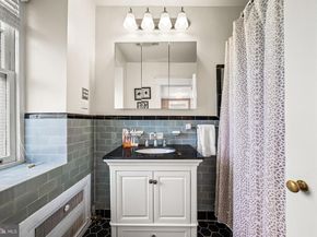 27 Latham Park, Elkins Park PA 19027
