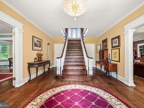 27 Latham Park, Elkins Park PA 19027