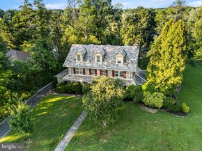 27 Latham Park, Elkins Park PA 19027