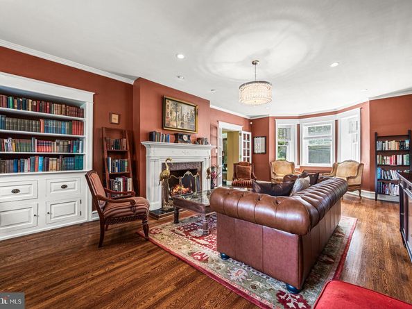 27 Latham Park, Elkins Park PA 19027
