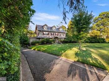 27 Latham Park