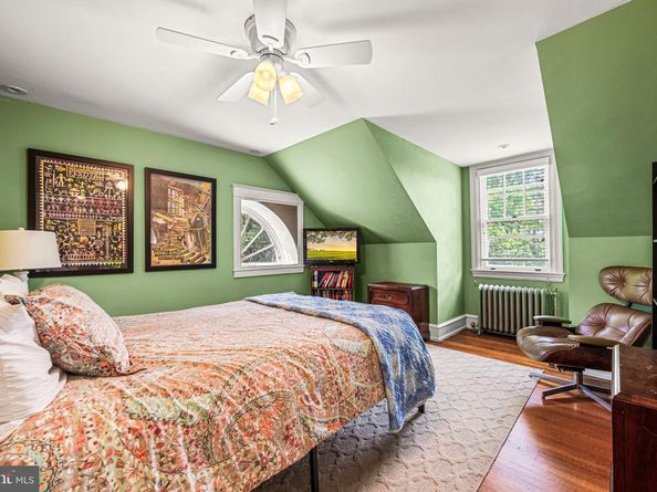 27 Latham Park, Elkins Park PA 19027
