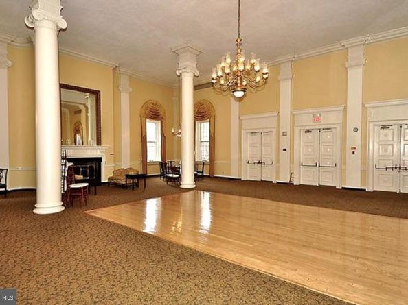 3720 39TH Street NW D166, Washington DC 20016