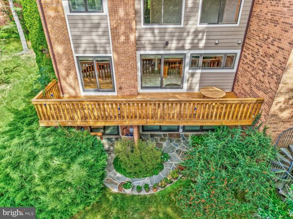 11088 Glade Court, Reston VA 20191