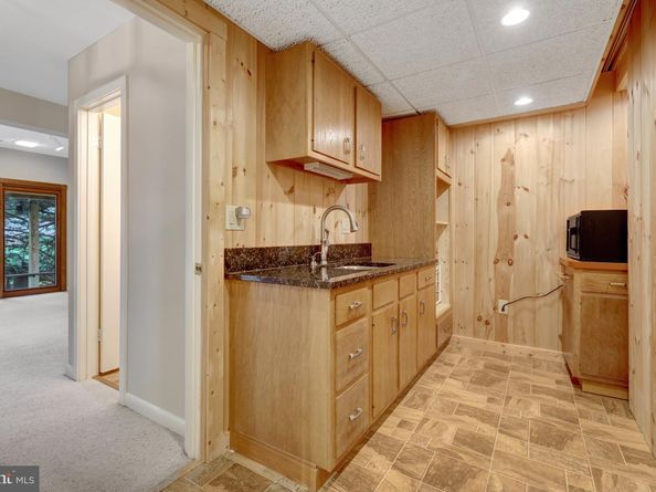 11088 Glade Court, Reston VA 20191
