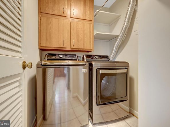 11088 Glade Court, Reston VA 20191