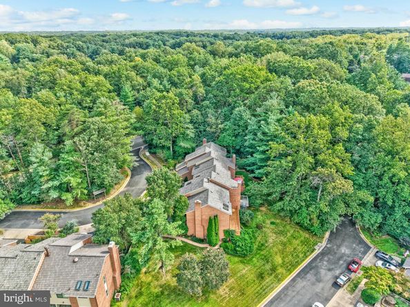 11088 Glade Court, Reston VA 20191