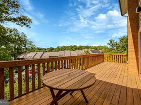 11088 Glade Court, Reston VA 20191