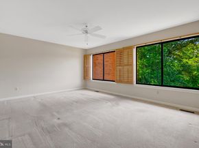 11088 Glade Court, Reston VA 20191