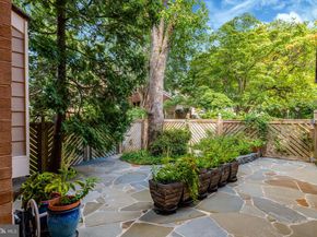 11088 Glade Court, Reston VA 20191