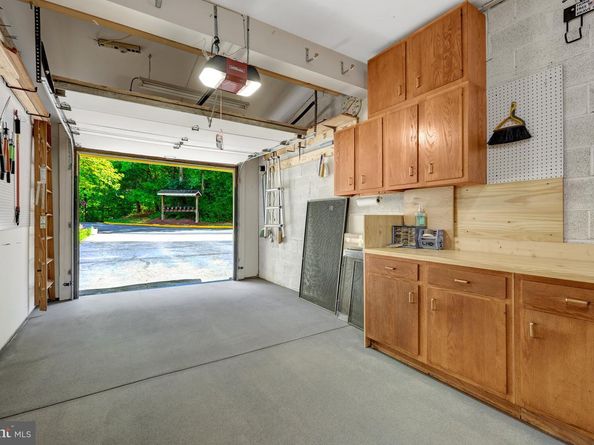 11088 Glade Court, Reston VA 20191