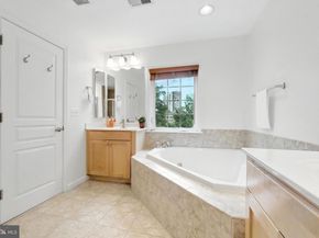 510 Triadelphia Way, Alexandria VA 22312