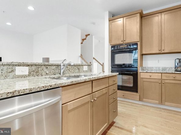 510 Triadelphia Way, Alexandria VA 22312