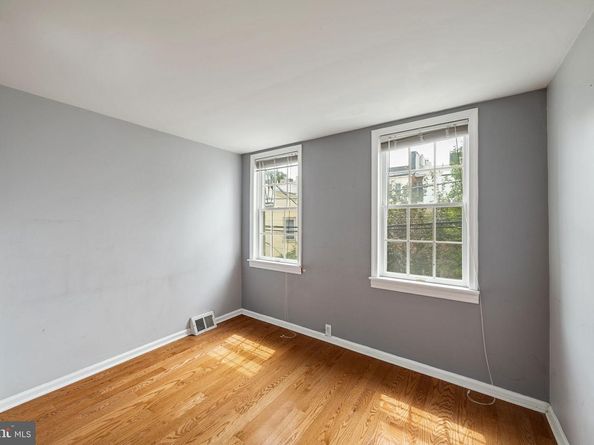 137 Monroe Street, Philadelphia PA 19147