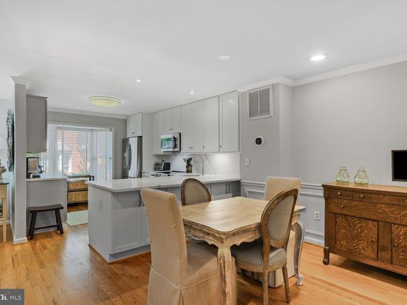 4090 Cherry Hill Road, Arlington VA 22207