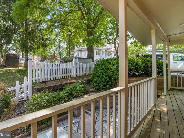 4090 Cherry Hill Road, Arlington VA 22207