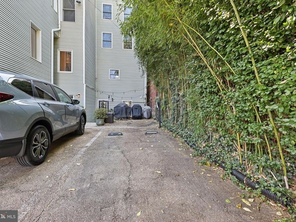 1328 Maryland Avenue NE 2, Washington DC 20002