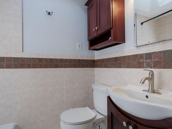 712 Rively Avenue, Glenolden PA 19036