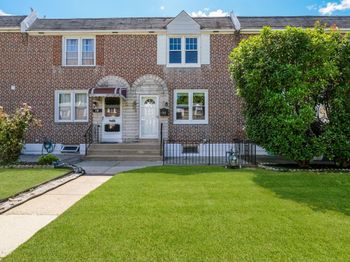 712 Rively Avenue