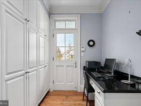 4615 32nd Street N, Arlington VA 22207
