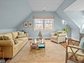 4615 32nd Street N, Arlington VA 22207