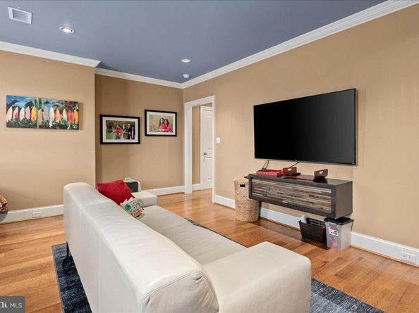 4615 32nd Street N, Arlington VA 22207