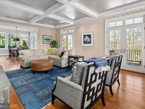 4615 32nd Street N, Arlington VA 22207