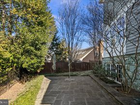 4615 32nd Street N, Arlington VA 22207