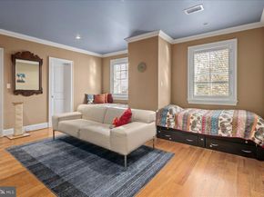 4615 32nd Street N, Arlington VA 22207