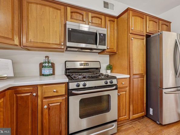 2012 Pieris Court, Vienna VA 22182