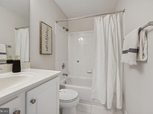 2012 Pieris Court, Vienna VA 22182