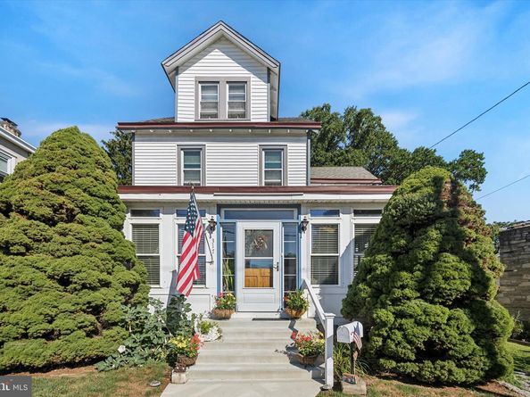 317 Harrison Avenue, Clifton Heights PA 19018
