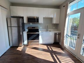 989 S Buchanan Street 320, Arlington VA 22204